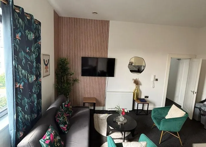 Quay House - Modern Apartments In Salford